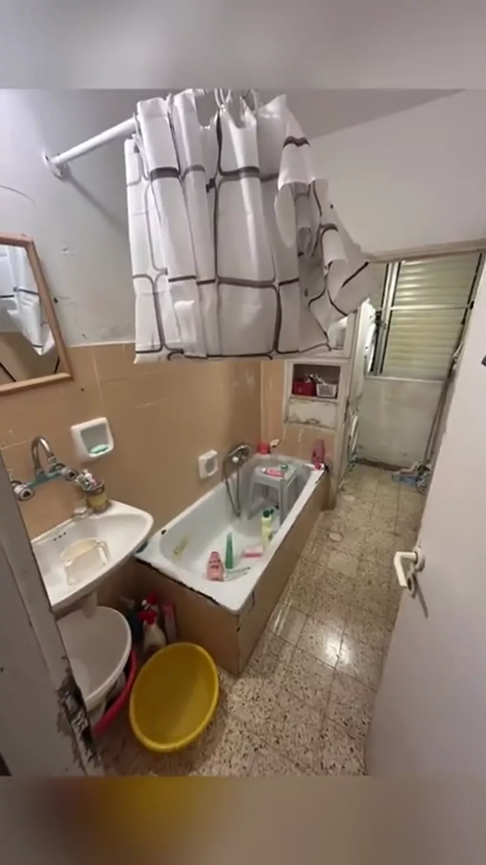 תהליך שיפוץ חדר רחצה כולל תשתיות אינסטלציה וגמר